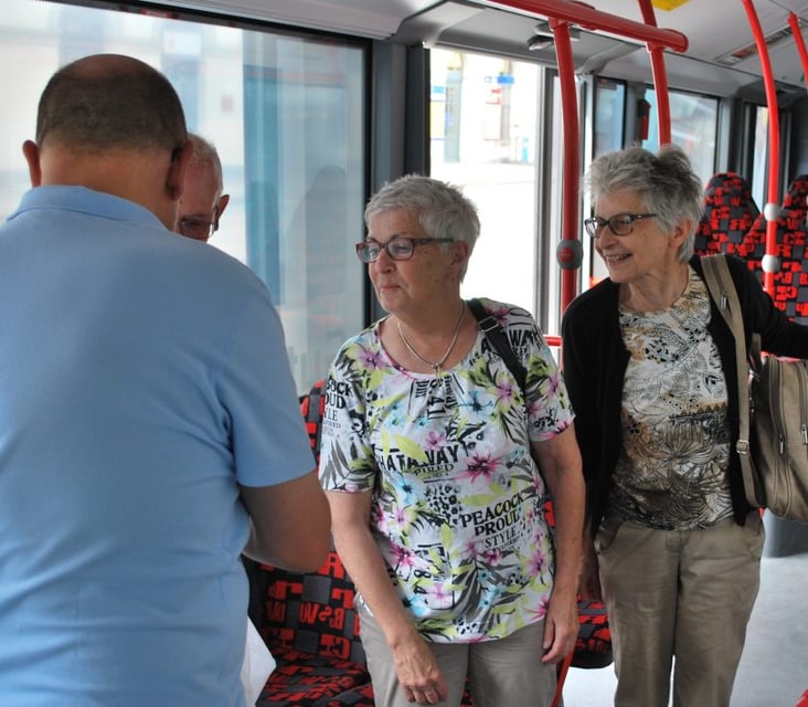 With Pro Senectute and FAIRTIQ, go mobile no matter what your age