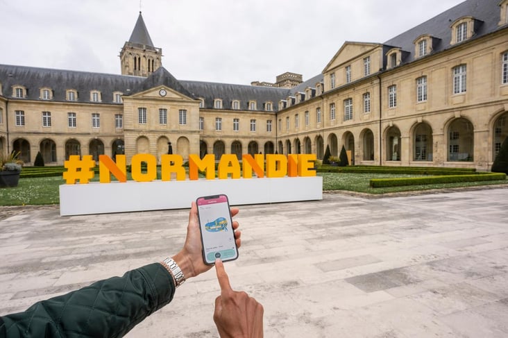 Mit einem Swipe durch die Normandie